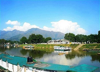 Crazy Deal Jammu & Kashmir Villa Special