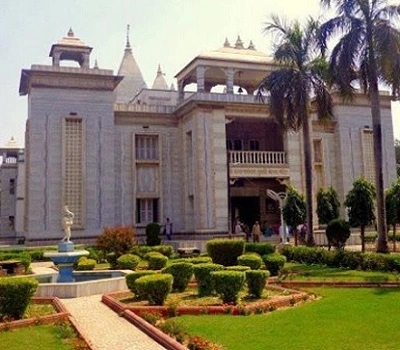 Shri-Satyanarayan-Tulsi-Manas-Mandir-tour